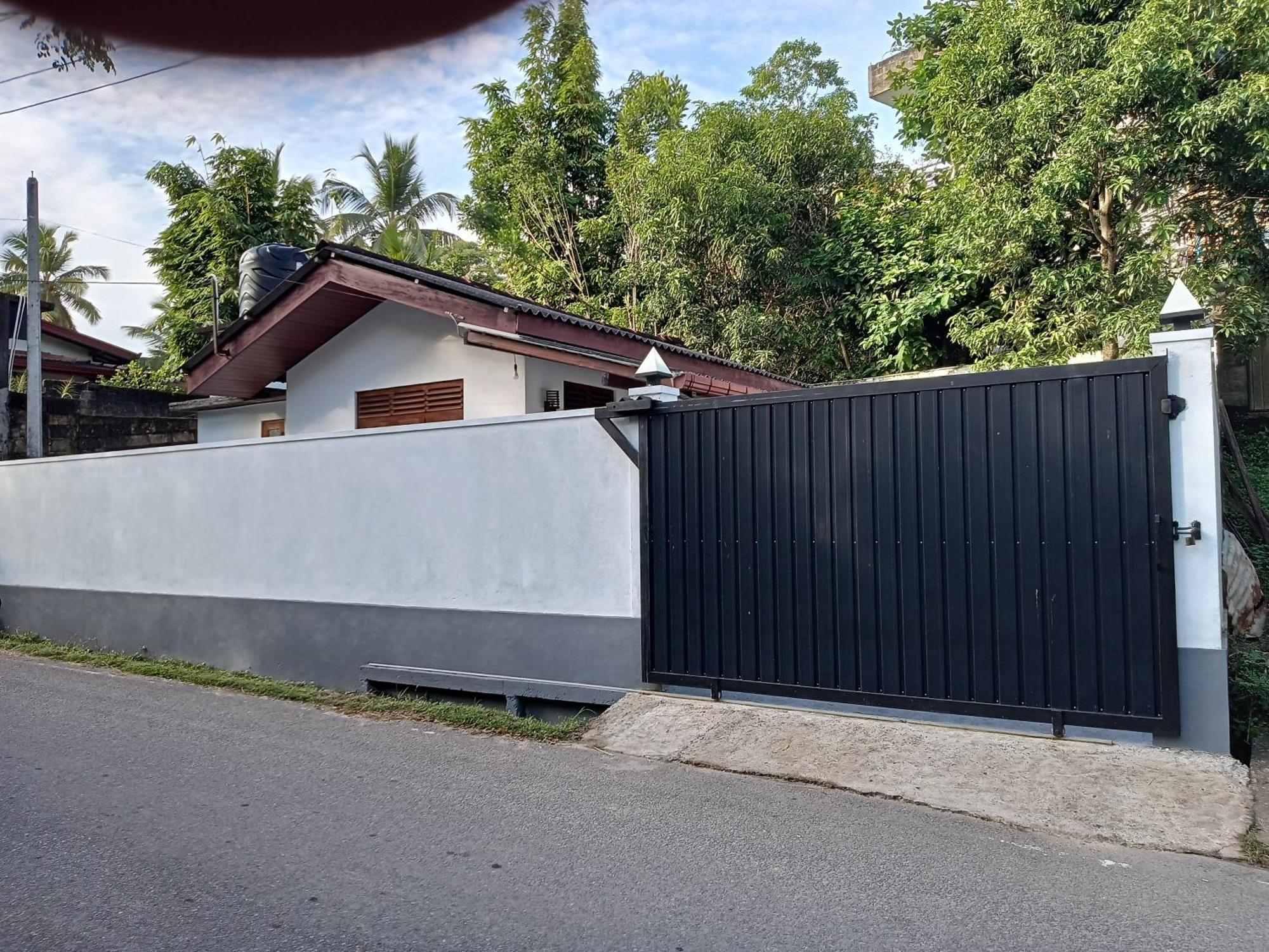 Gold Bubble Villa Unawatuna Exterior photo